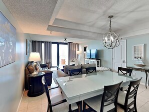 Condo (3 Bedrooms) | Property amenity