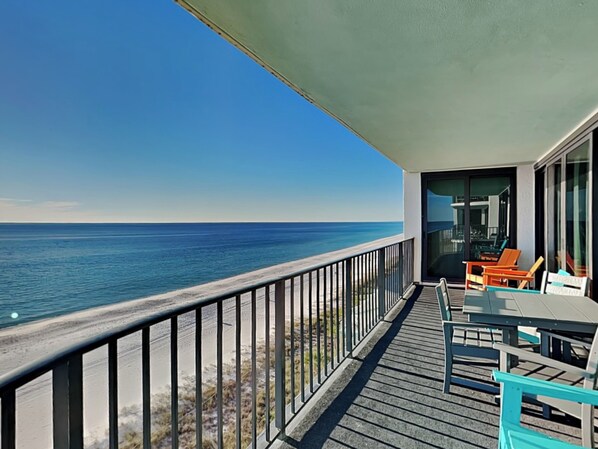 Outdoor dining - Watercrest #807 (Panama City Beach)