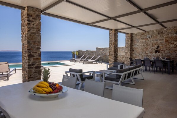 Villa | 3 bedrooms, iron/ironing board, bed sheets - Aegean Whispers Sea Front Villa in Tinos (Tinos)