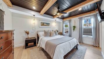 2 chambres, fer et planche à repasser, Wi-Fi, draps fournis