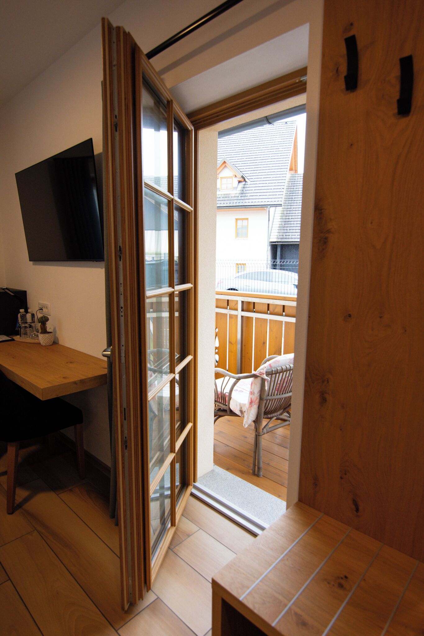 Comfort-værelse med dobbeltseng eller 2 enkeltsenge | Terrasse/gårdhave