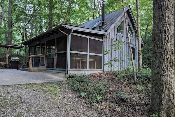 The Cottage, a secluded setting ideal for couples.
