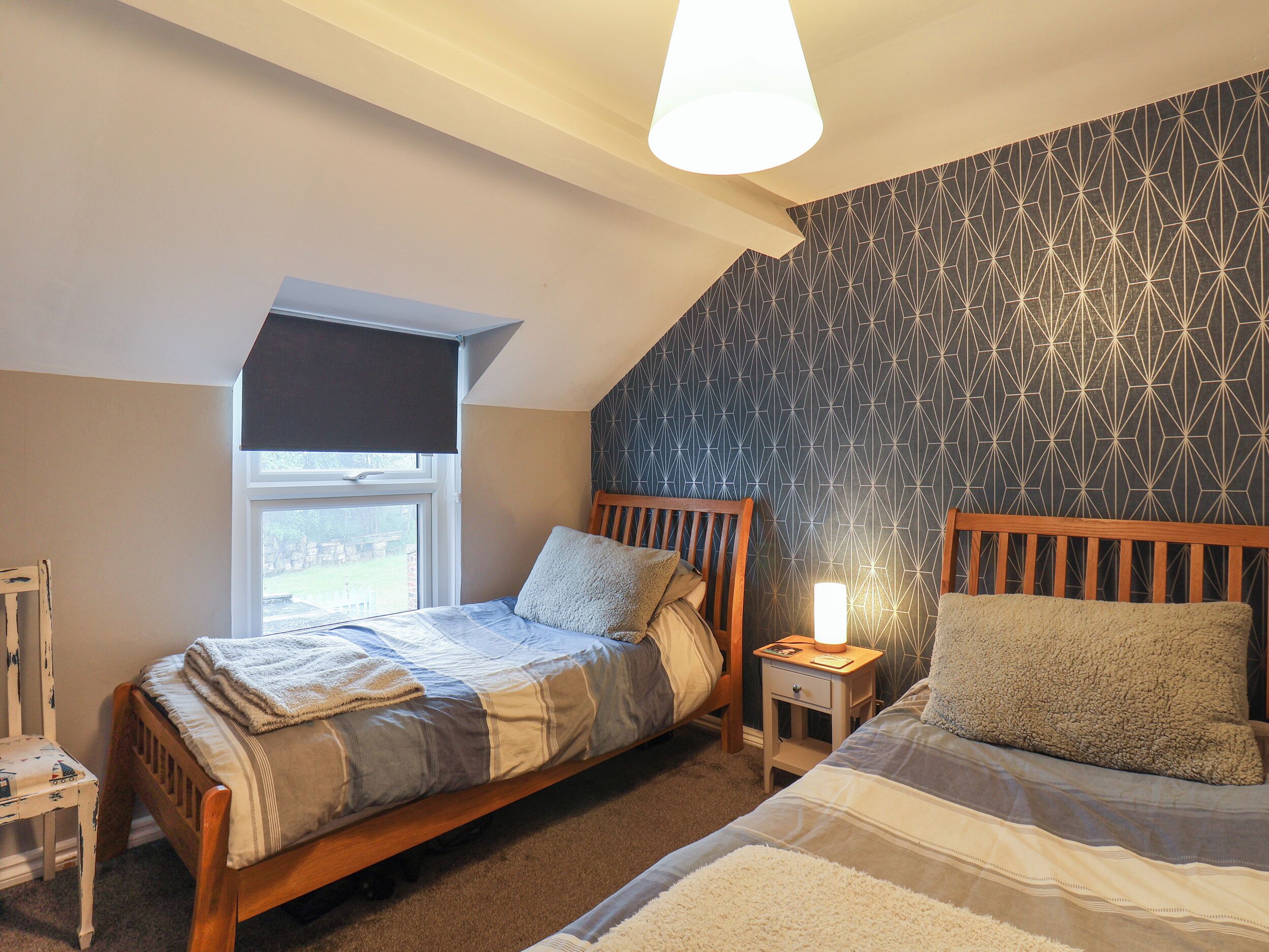 2 slaapkamers, individueel gedecoreerd, individueel gemeubileerd