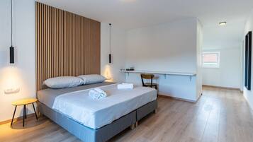 1 bedroom, free WiFi, bed sheets
