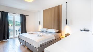 1 bedroom, free WiFi, bed sheets