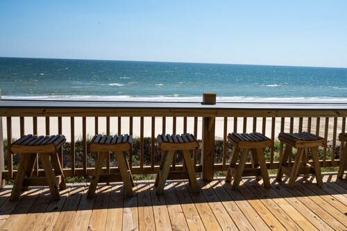 NEW Beach Front Home Away From Crowds- Seaside Sanctuary!