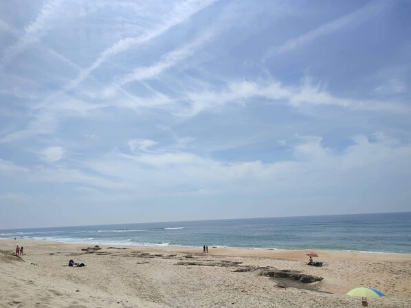 Beach -  A Praia da Légua, localizada a 5km da Nazaré, é o local ideal para descansar (Pataias)