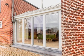 Exterior detail - Beautiful mansion with swimmingpool and jacuzzi (Bilzen)