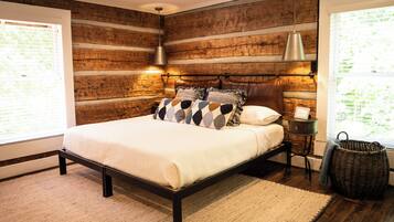 4 bedrooms, in-room safe, iron/ironing board, free WiFi