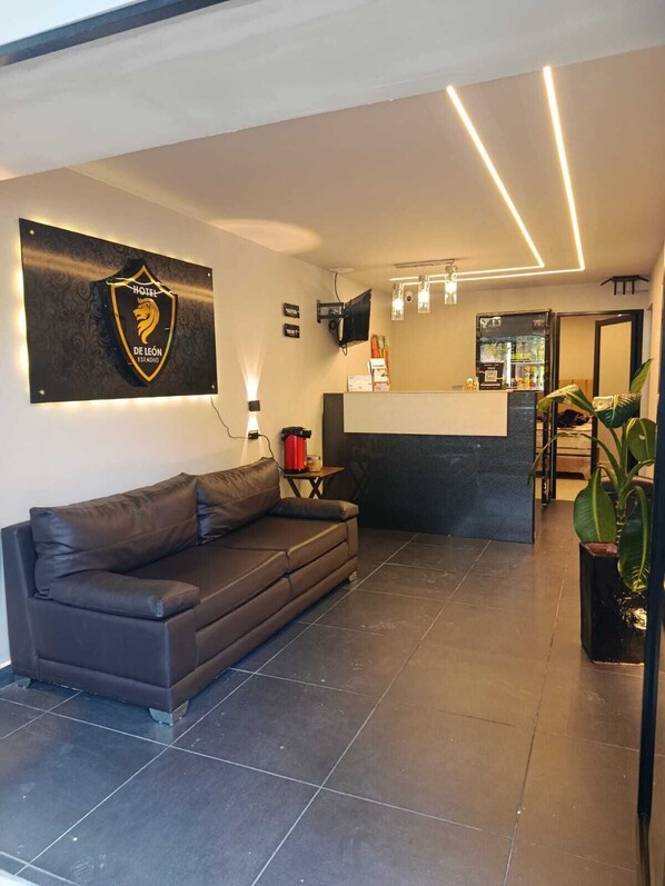 Reception - Hotel De León Estadio (Medellín)