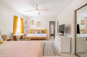 1 chambre, fer et planche à repasser, Wi-Fi gratuit, draps fournis