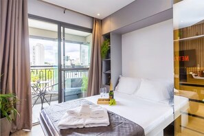 Studio Moderno | Vila Mariana | AC | Next to Subway