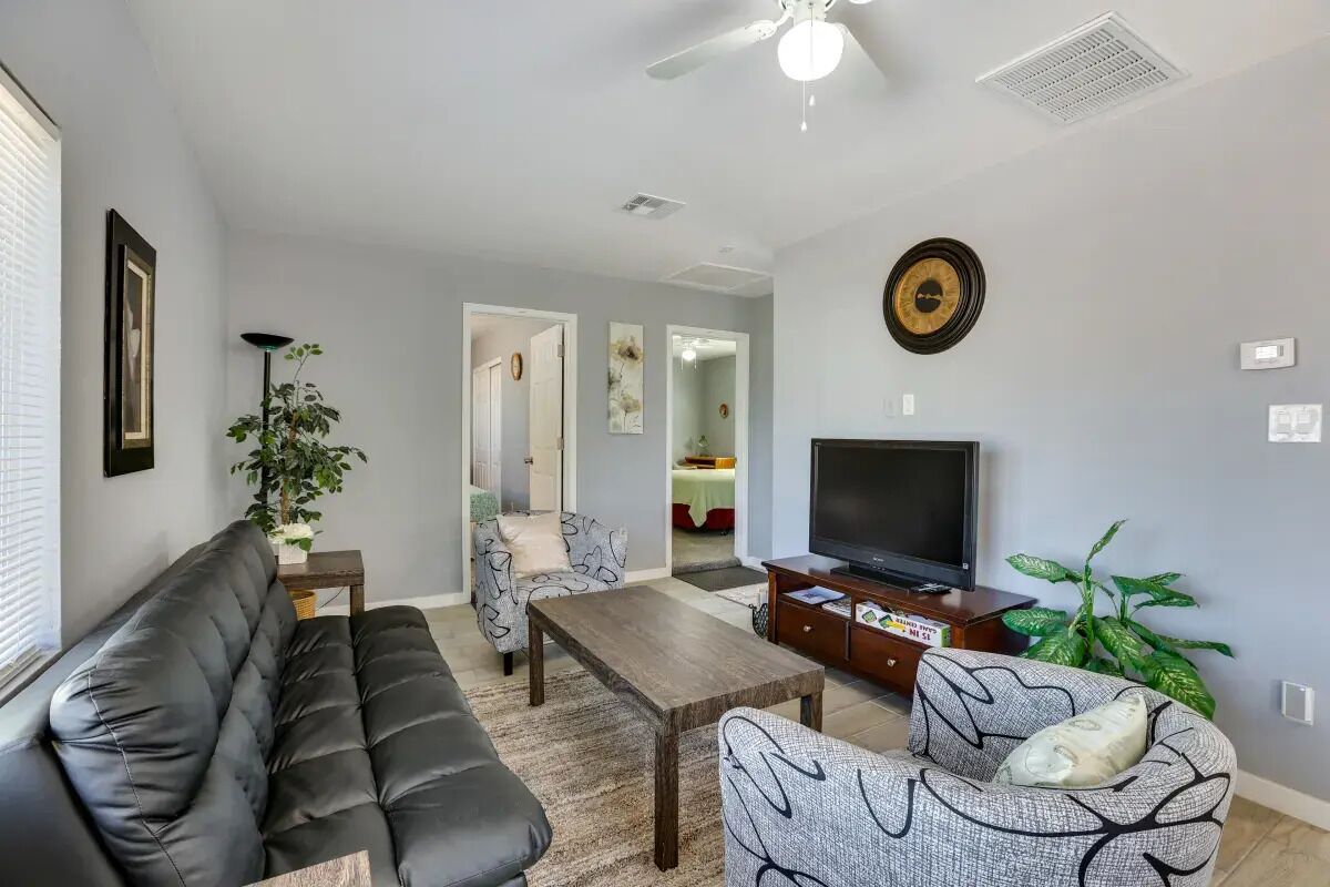 2 Bed/1 Bath House In Glendale, AZ