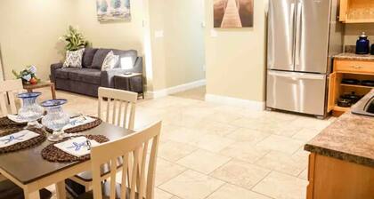 Spacious 3BR 2BA / Balcony / 4 TVs / Strong Wi-Fi