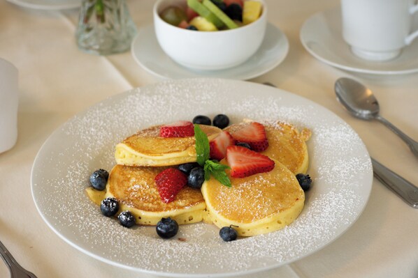 Petit déjeuner préparé à la commande compris tous les jours