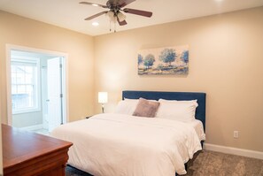 3 habitaciones, tabla de planchar con plancha y wifi gratis 