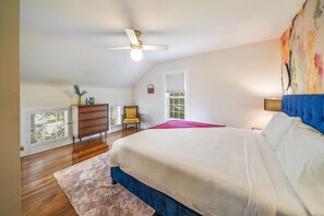 5 bedrooms, desk, free WiFi, bed sheets - Small town vibes in Garrettsville (Garrettsville)