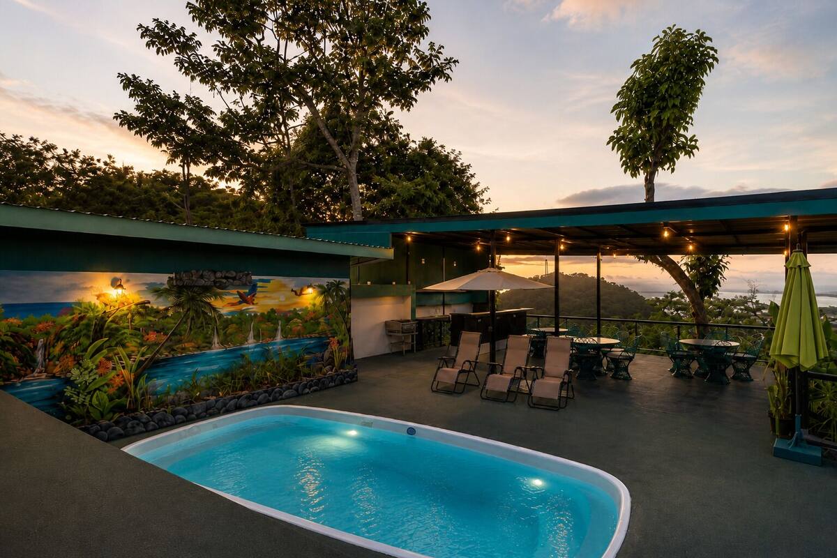 Private pool