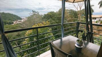 Classic Apartment, 1 Bedroom | Balcony