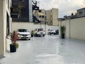 Free self parking