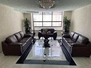 Lobby - Versalles 47  (Mexico City)