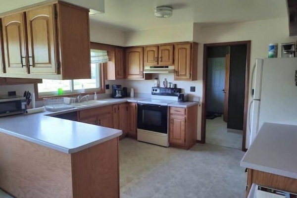 Refrigerador, microondas, horno, placa de cocina