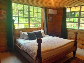 Basic Cottage | 1 bedroom, iron/ironing board, free WiFi, bed sheets