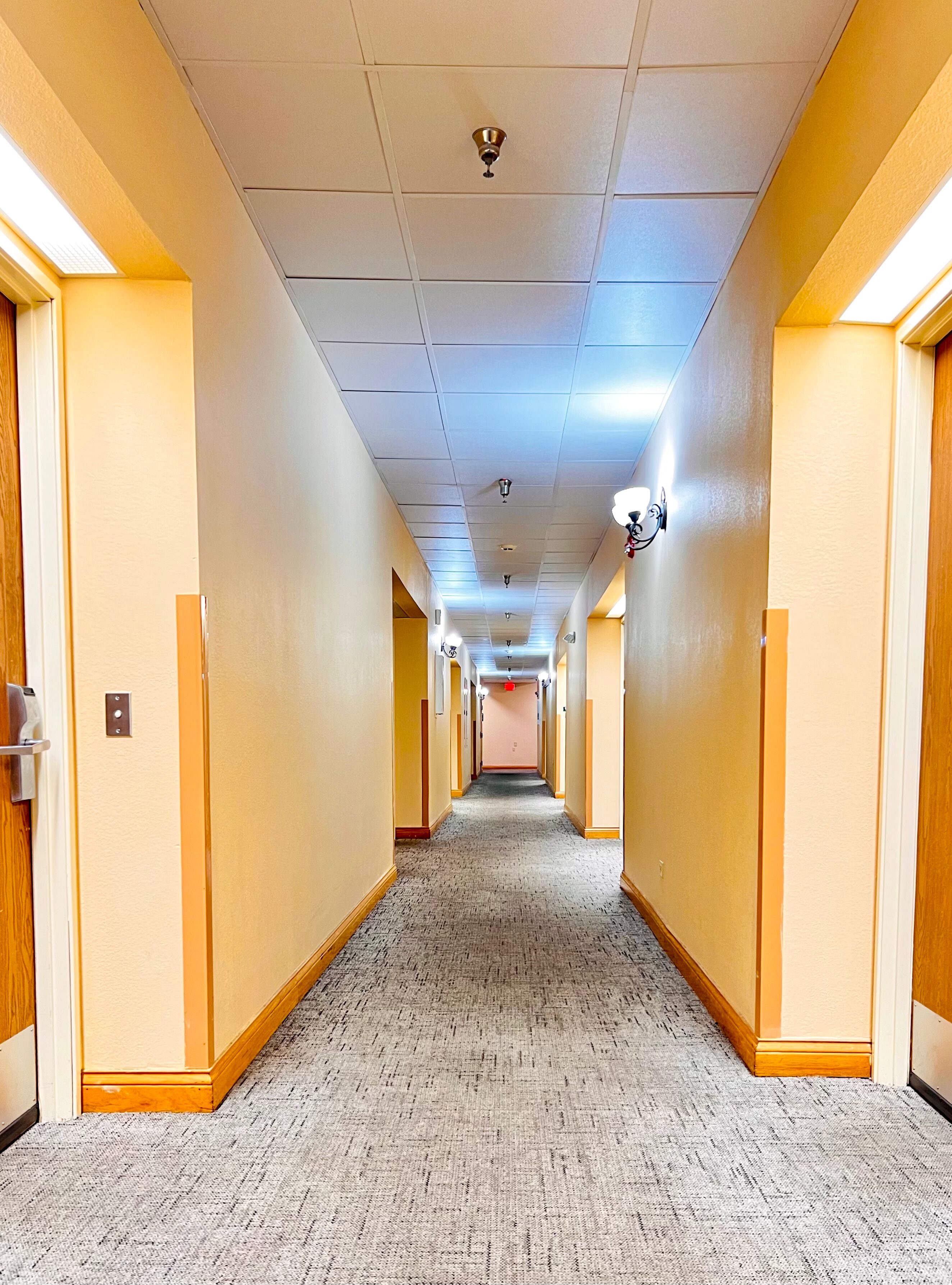 Photo - The Best Inn & Suites
