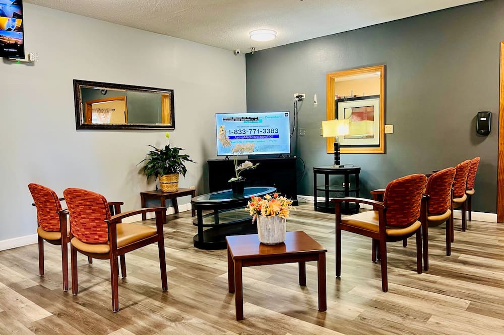 The Best Inn & Suites