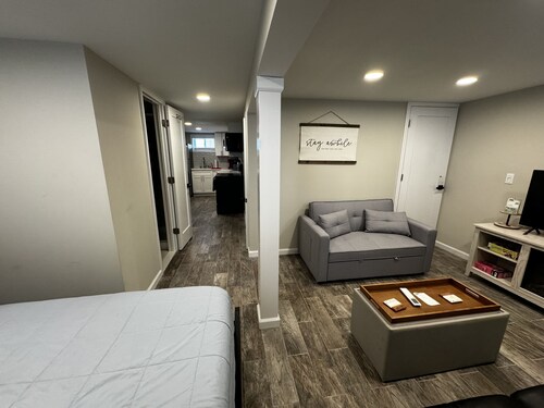 Cozy New Apartment in North Massapequa