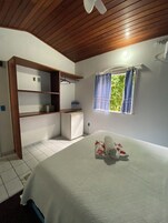 Habitación Confort con 2 camas individuales | Caja fuerte, tabla de planchar con plancha, wifi gratis