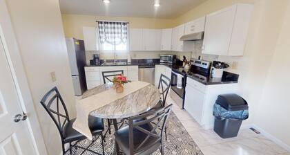 1st Choice Lodging- Maple Leaf Inn