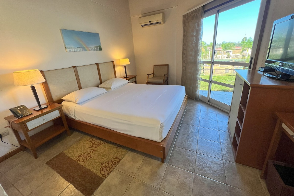 Comfort kamer | 1 slaapkamer, luxe beddengoed, een minibar, een kluis op de kamer