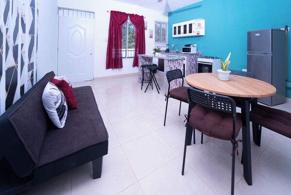 Interior - UNFORGETTABLE STAY/ COCKTAILS/ JACUZZI/ WI-FI/ AC. (Samana)