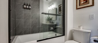 Home Centrally Located Near Old Mill Downtown