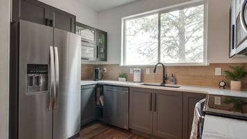 Fridge, microwave, oven, stovetop