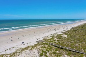 Liegestühle, Strandtücher