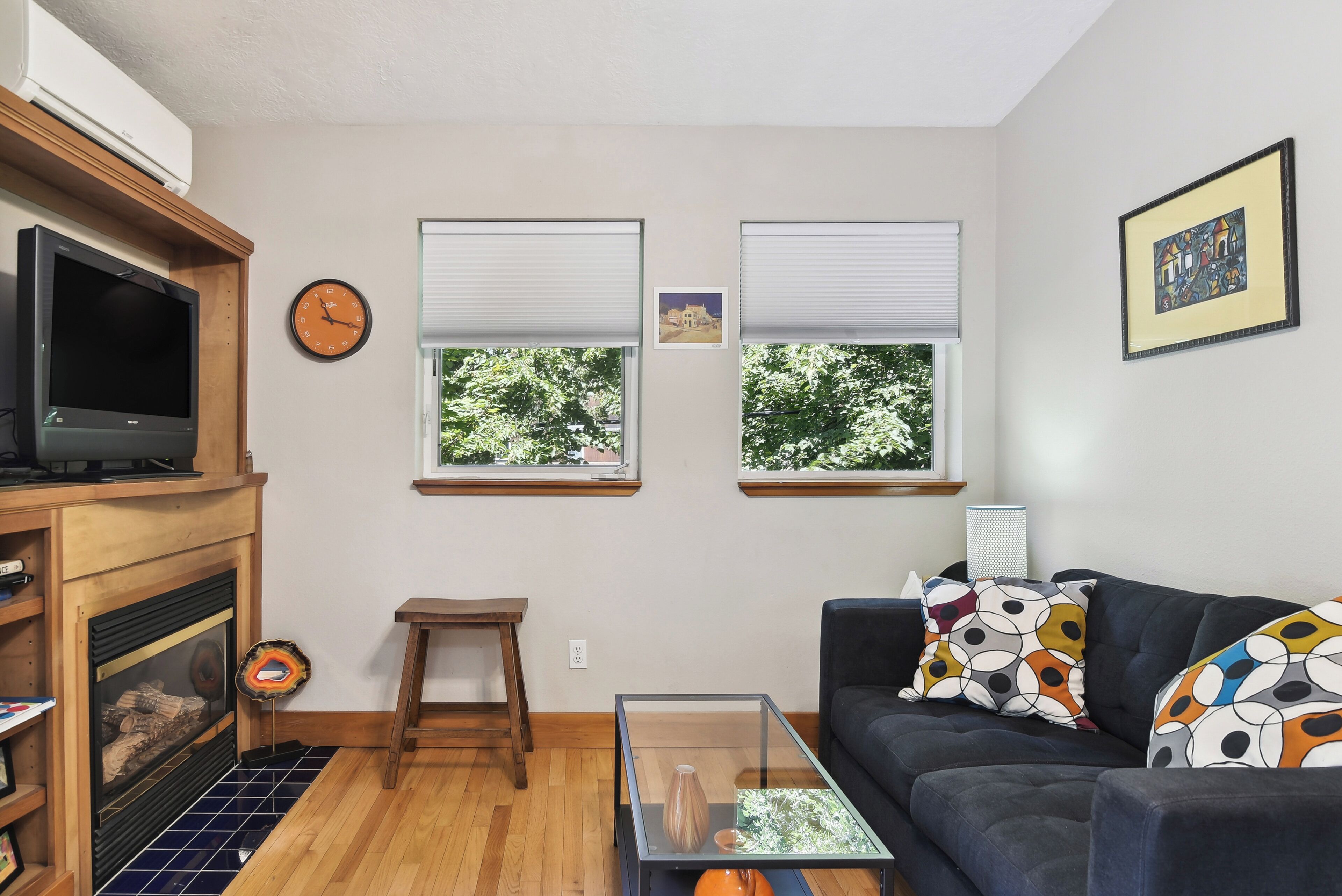 Portland Apartment w/ Deck - 3 Mi to Downtown!
