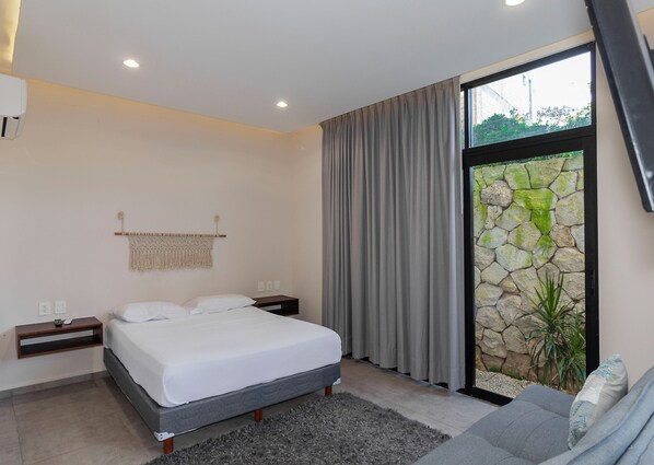 4 bedrooms, WiFi, bed sheets