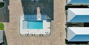 Beheizter Pool