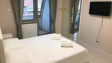 2 camere, una scrivania, ferro/asse da stiro, Wi-Fi