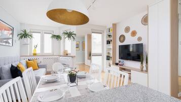 Apartment, 1 Bedroom, Balcony | Living room