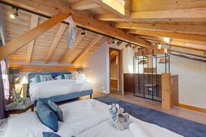 4 chambres, fer et planche à repasser, accès au Wi-Fi (inclus)