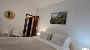 1 chambre, fer et planche à repasser, Wi-Fi, draps fournis