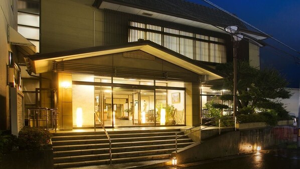 Perincian bahagian luar