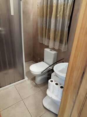 Handtücher, Toilettenpapier