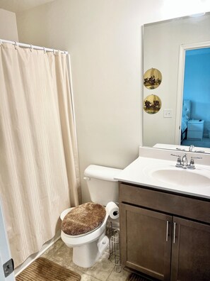 Bathroom - Welcome to The ZenDen, Your Peaceful ATL Retreat (Atlanta)