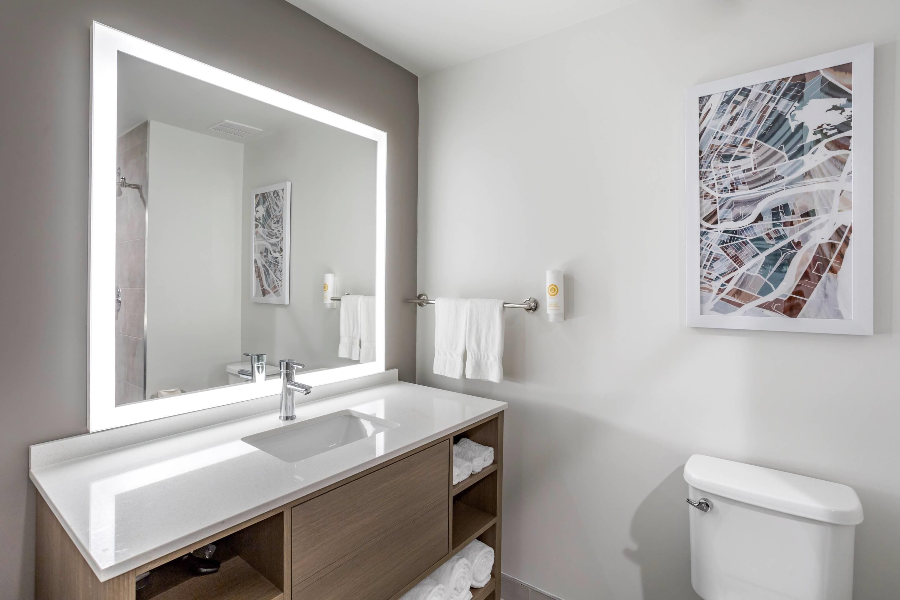 Foto - Comfort Inn & Suites Newark Liberty International Airport