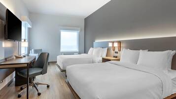 Habitación, 2 camas de matrimonio, accesible para personas con discapacidad, no fumadores | Ropa de cama de alta calidad y escritorio