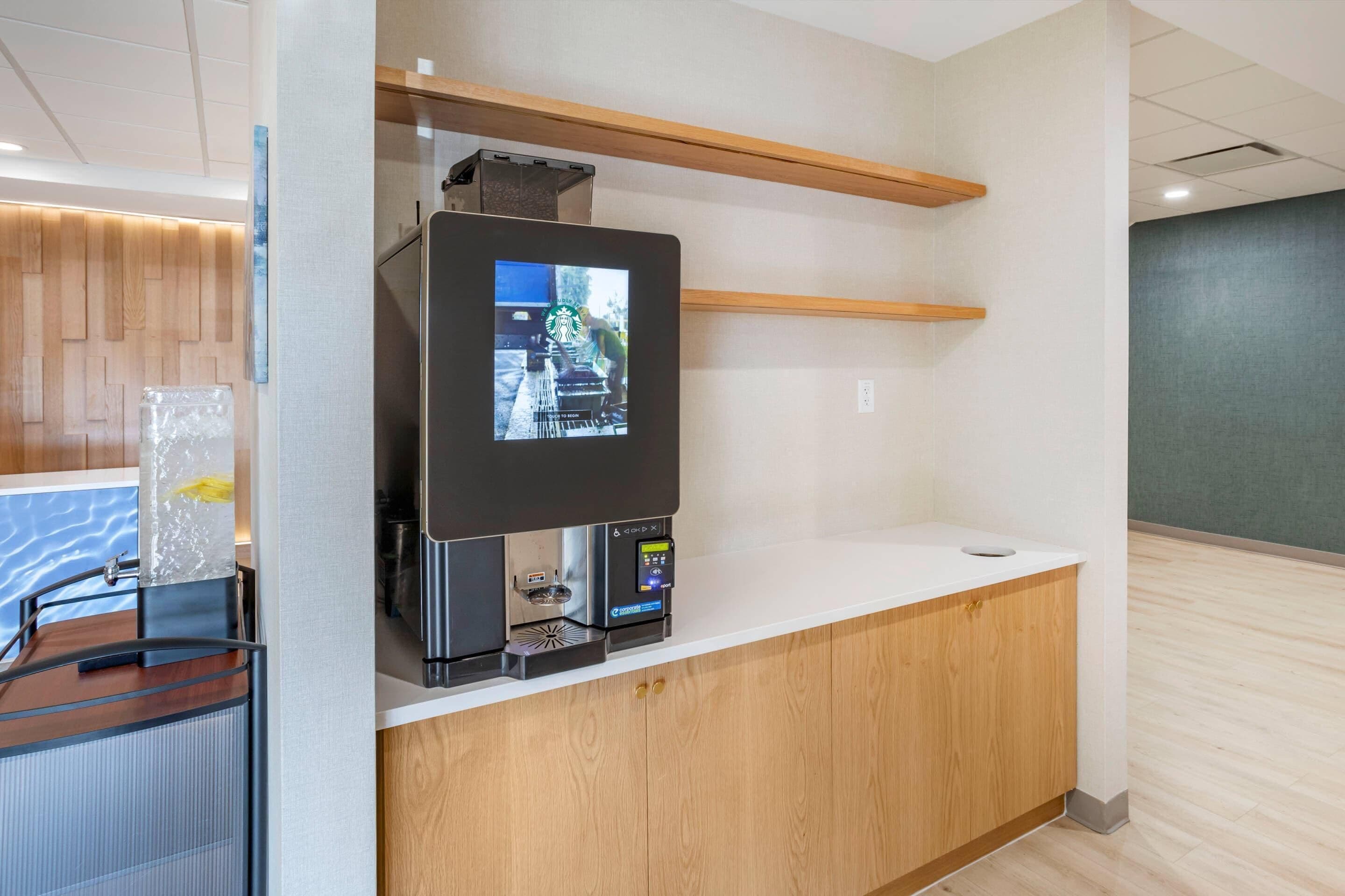 Foto - Comfort Inn & Suites Newark Liberty International Airport